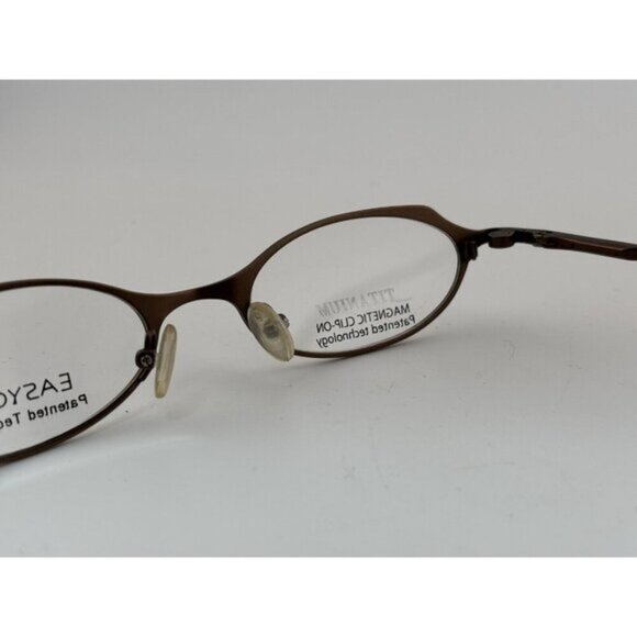 EASYCLIP Titanium - Brown Oval QUEST 446 48-20-140 Eyeglass Frames - Picture 7 of 7